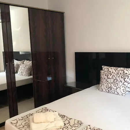 Ivan Apartman Ni
